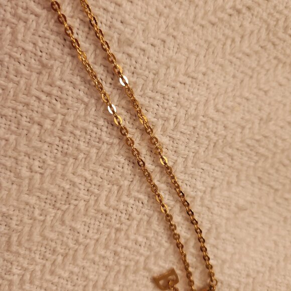 Gold plated necklace with enamel and zirconia pendant - Picture 8 of 10